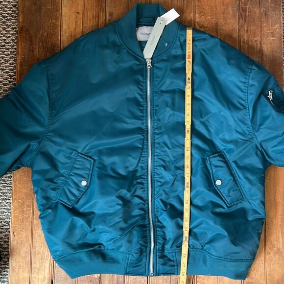 Women’s Hudson warm oversized warm quilted satin Bomber Jacket coat new NWT - Picture 3 of 8